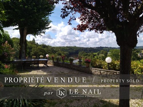 MAISON DE MAITRE VENDUE EN MAYENNE