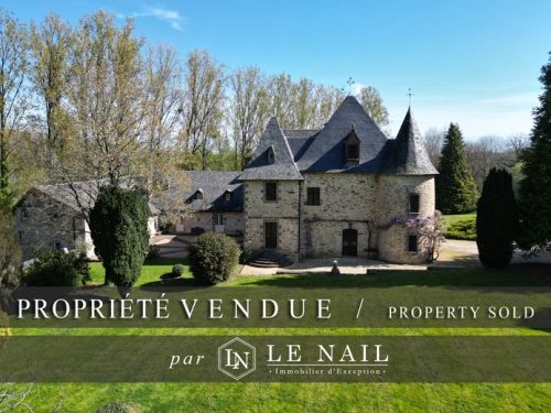 CHÂTEAU SOLD ON THE OUTSKIRTS OF THE PÉRIGORD